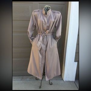 Vintage Cyclone women's trench,Taupe color Size 8, made in Romania